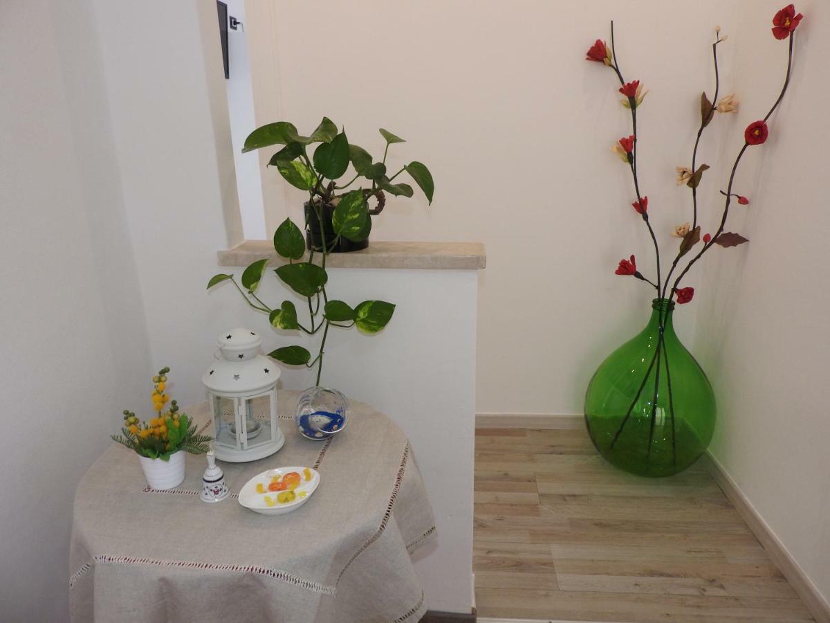 Casa Principe Umberto Apartment Mazzarino Bagian luar foto